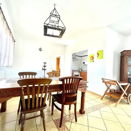 Villa Maravillosa Villa Con Wifi Y Piscina Privada En Puerto Calero Puerto Calero