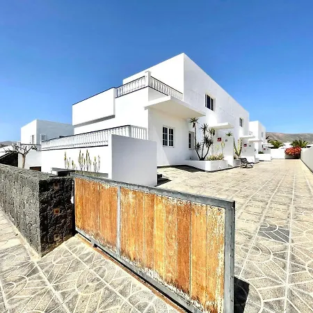 Villa Maravillosa Villa Con Wifi Y Piscina Privada En Puerto Calero Puerto Calero